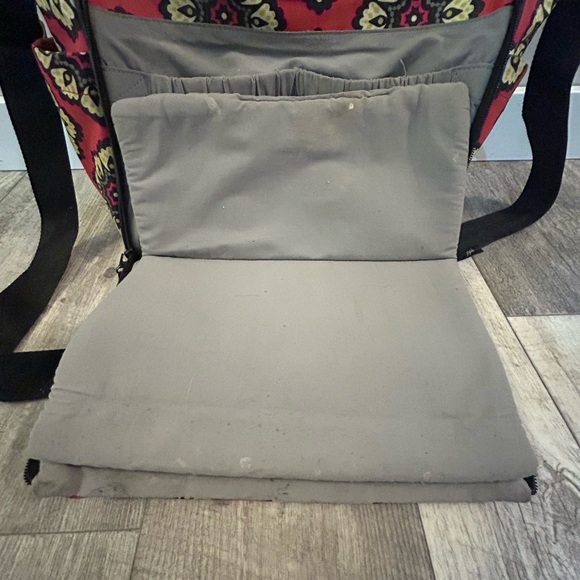 Petunia Pickle Bottom Diaper Bag & Wallet - Picture 5 of 6